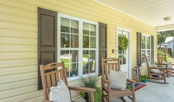 337 21st Ave, Apalachicola, FL 32320