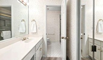 28402 Plantation Dr NE, Atlanta, GA 30324