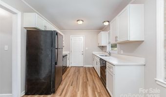 815 Wilbrown Cir, Charlotte, NC 28217