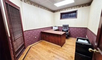 121 W Oak St Ste 1, Amityville, NY 11701