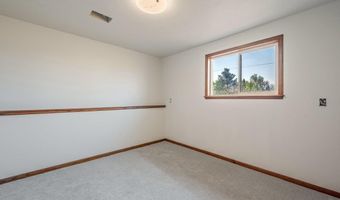 4802 OASIS St, Cheyenne, WY 82009