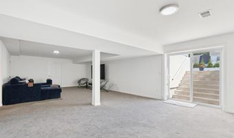 7 Kevin Ct, Bayville, NJ 08721