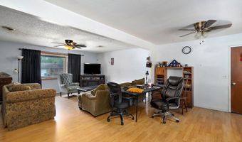 1207 Sherri Jane Ln, Aurora, MO 65605