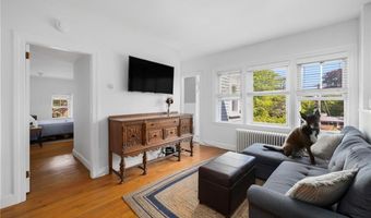 1 Red Cross Ave 9, Newport, RI 02840
