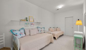 17810 POND Rd, Ashton, MD 20861