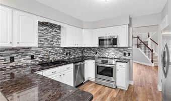 324 Buttermere Ln, Amherst, OH 44001