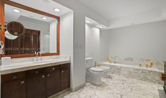 19355 Turnberry Way 25Gr, Aventura, FL 33180