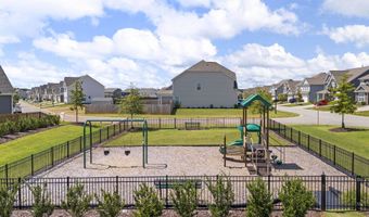 4614 Bessemer Ct, Boiling Springs, SC 29316