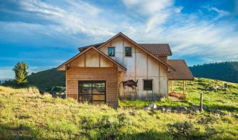 1872 ST HWY 352, Cora, WY 82925