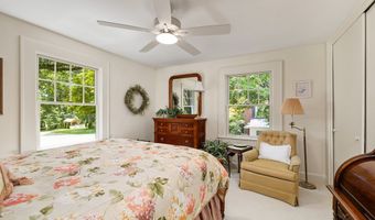 150 N Countryside Dr, Ashland, OH 44805