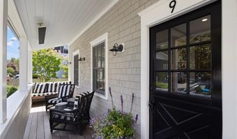 9 Anthony St, Newport, RI 02840