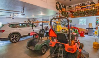 218 High St, Amsterdam, OH 43903