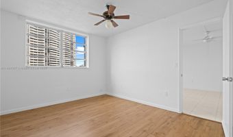 3030 Marcos Dr T-412, Aventura, FL 33160