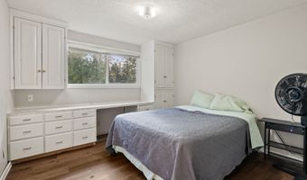 22400 S EVERGREEN Dr, Beavercreek, OR 97004