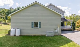 19422 Stirrup Dr, Abingdon, VA 24211