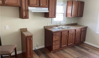 110 Liberty St, Amsterdam, OH 43908