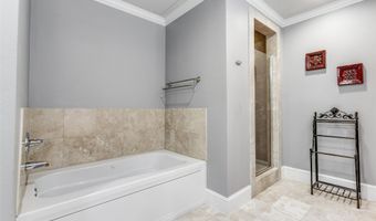 5055 Addison Cir 205, Addison, TX 75001