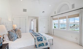 169 Wellington Ave, Newport, RI 02840