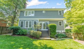 5517 MCKINLEY St, Bethesda, MD 20817