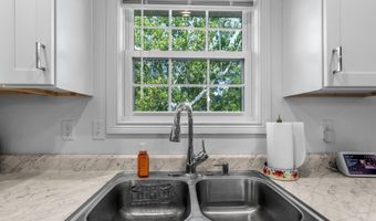 106 Distillery Ct, Bardstown, KY 40004