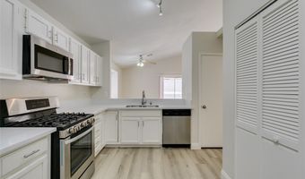 8664 Buttercreek Way, Las Vegas, NV 89117