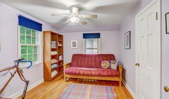 818 Ottawa Trl, Madison, WI 53711