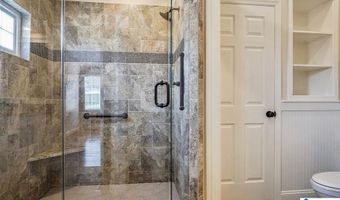 117 LAKE Ln, Alabaster, AL 35007