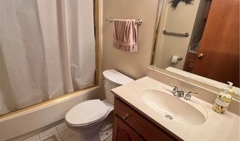 2543 Burlingham Dr, Ashtabula, OH 44004