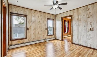 29 Griffing Ave, Danbury, CT 06810