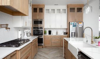 9800 Barton Springs Dr, Amarillo, TX 79119