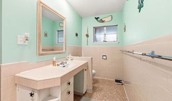 225 SE Rockwood Ave, Bartlesville, OK 74006