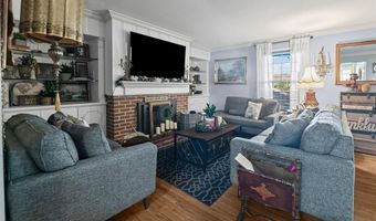 3838 Omega St, Alton, IL 62002