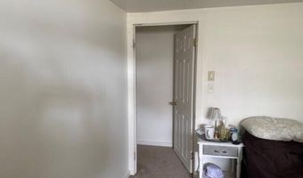 14 Lakeshore Dr, Belgrade, ME 04917