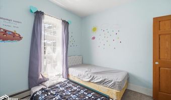 922 3rd Ave, Ackley, IA 50601