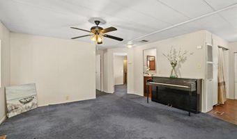 17 Crusader Ave, Escondido, CA 92027