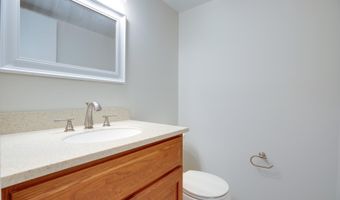 5713 LAWSONS HILL Ct, Alexandria, VA 22310