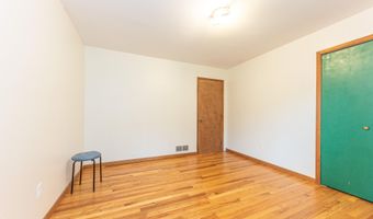 1877 Arlington Blvd, Ann Arbor, MI 48104