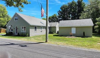 30 Twin Lakes Ave, Coventry, RI 02816