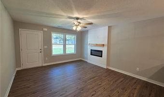 30 E 7th St, Adrian, MO 64720