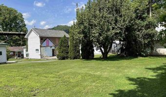 608 COLLEGE St, Barrackville, WV 26559