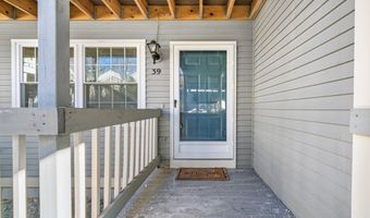 39 Manorwood Dr 39, Branford, CT 06405