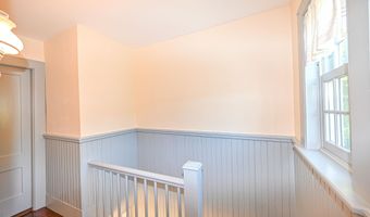 9 Lawes Ave, Bedford, NH 03110