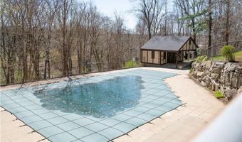 17 Eden Ct 17, Brookfield, CT 06804