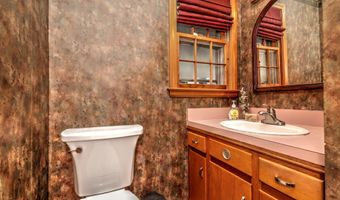 58 Anthony Ct, Bethany, CT 06524
