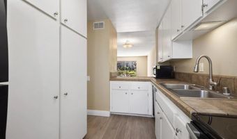5700 Baltimore Dr 153, La Mesa, CA 91942
