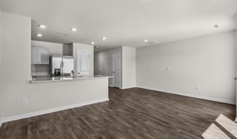 211 Maddox Dr, Aberdeen, NC 28315