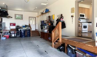 929 OLD COUNTY Rd, Brookings, OR 97415