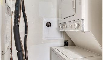 4418 PEMBROOK VILLAGE Dr 121, Alexandria, VA 22309