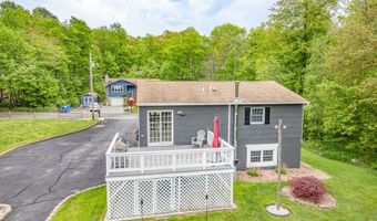 5 Emerald Dr, Alloway, NJ 07422