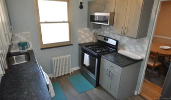 135 E Clinton 4A, Bergenfield, NJ 07621